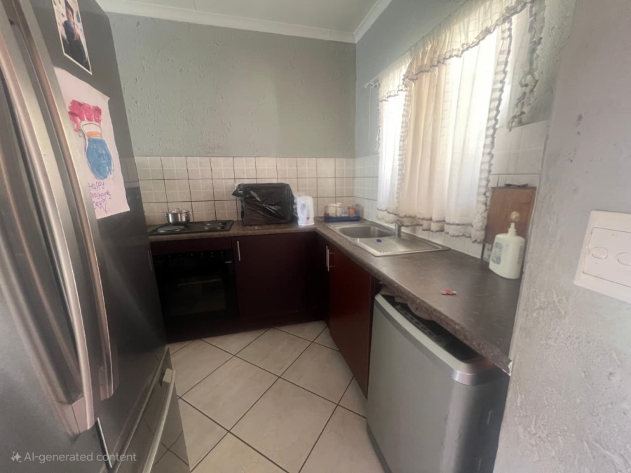 2 Bedroom Property for Sale in Waterval East North West